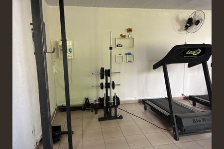 Casa de condomínio à venda com 48m², 2 quartos e 1 vaga Casa de condomínio à venda com 48m², 2 quartos e 1 vagaAcademia