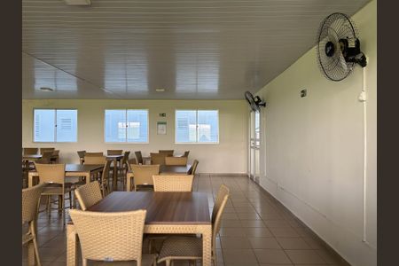 Casa de condomínio à venda com 48m², 2 quartos e 1 vaga Casa de condomínio à venda com 48m², 2 quartos e 1 vagaÁrea comum Salão de Festas