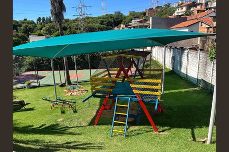 Casa de condomínio à venda com 48m², 2 quartos e 1 vaga Casa de condomínio à venda com 48m², 2 quartos e 1 vagaPlayground