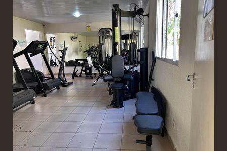 Casa de condomínio à venda com 48m², 2 quartos e 1 vaga Casa de condomínio à venda com 48m², 2 quartos e 1 vagaAcademia