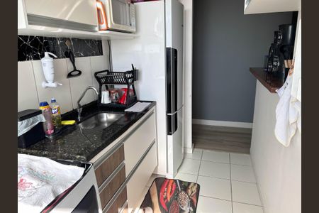 Casa de condomínio à venda com 48m², 2 quartos e 1 vaga Casa de condomínio à venda com 48m², 2 quartos e 1 vagaCozinha e lavanderia