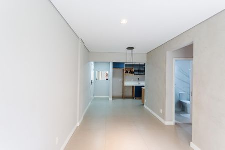 Apartamento à venda com 70m², 2 quartos e 1 vaga Apartamento à venda com 70m², 2 quartos e 1 vagaSala