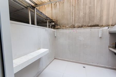 Apartamento à venda com 70m², 2 quartos e 1 vaga Apartamento à venda com 70m², 2 quartos e 1 vagaÁrea de Serviço