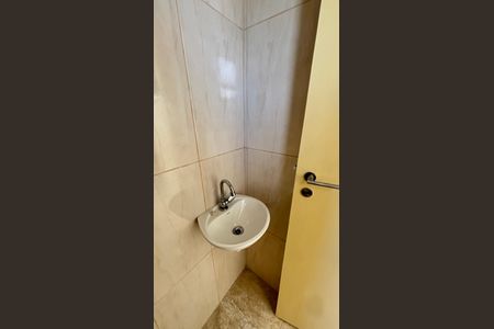 Apartamento para alugar com 70m², 2 quartos e 1 vaga Apartamento para alugar com 70m², 2 quartos e 1 vagaÁrea de Serviço - Banheiro