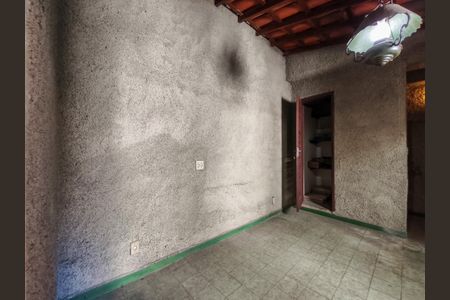 Casa à venda com 253m², 4 quartos e 1 vaga Casa à venda com 253m², 4 quartos e 1 vagaÁrea comum