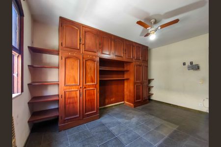 Casa à venda com 253m², 4 quartos e 1 vaga Casa à venda com 253m², 4 quartos e 1 vagaQuarto 3