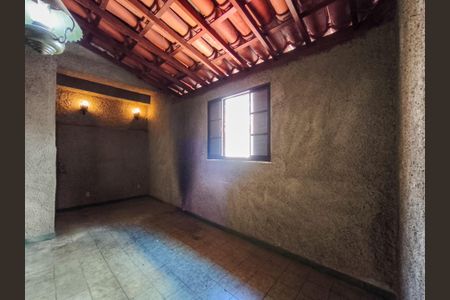 Casa à venda com 253m², 4 quartos e 1 vaga Casa à venda com 253m², 4 quartos e 1 vagaÁrea comum