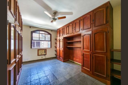 Casa à venda com 253m², 4 quartos e 1 vaga Casa à venda com 253m², 4 quartos e 1 vagaQuarto 3