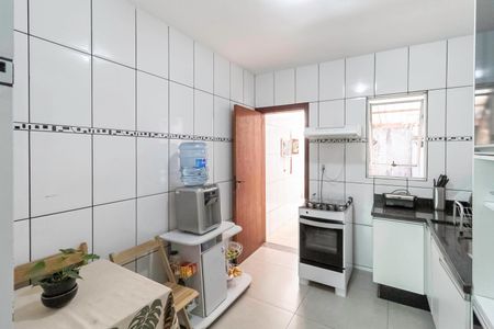 Apartamento à venda com 90m², 3 quartos e 2 vagas Apartamento à venda com 90m², 3 quartos e 2 vagasCozinha