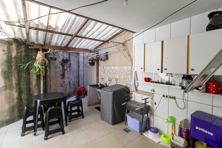 Apartamento à venda com 90m², 3 quartos e 2 vagas Apartamento à venda com 90m², 3 quartos e 2 vagasÁrea de serviço