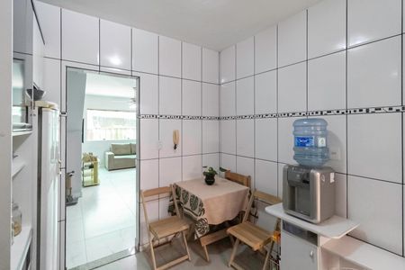 Apartamento à venda com 90m², 3 quartos e 2 vagas Apartamento à venda com 90m², 3 quartos e 2 vagasCozinha