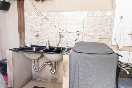 Apartamento à venda com 90m², 3 quartos e 2 vagas Apartamento à venda com 90m², 3 quartos e 2 vagasÁrea de serviço