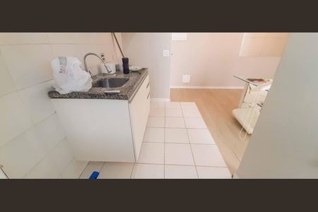Apartamento à venda com 43m², 2 quartos e 1 vaga Apartamento à venda com 43m², 2 quartos e 1 vagaCozinha