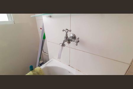 Apartamento à venda com 43m², 2 quartos e 1 vaga Apartamento à venda com 43m², 2 quartos e 1 vagaÁrea de Serviço