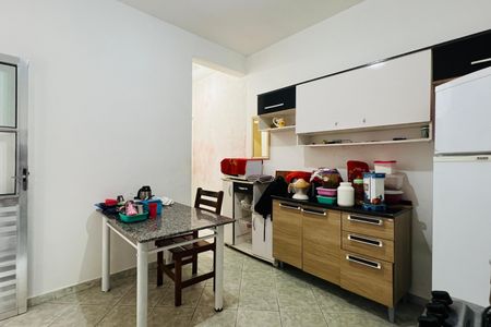 Casa à venda com 120m², 3 quartos e 2 vagas Casa à venda com 120m², 3 quartos e 2 vagasCozinha