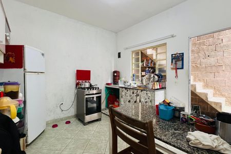 Casa à venda com 120m², 3 quartos e 2 vagas Casa à venda com 120m², 3 quartos e 2 vagasCozinha