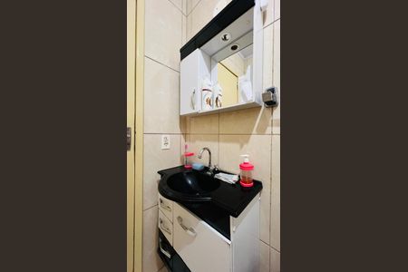 Casa à venda com 120m², 3 quartos e 2 vagas Casa à venda com 120m², 3 quartos e 2 vagasBanheiro 1