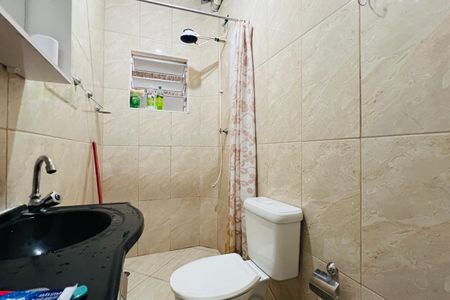 Casa à venda com 120m², 3 quartos e 2 vagas Casa à venda com 120m², 3 quartos e 2 vagasBanheiro da Suíte