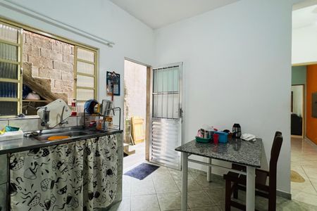 Casa à venda com 120m², 3 quartos e 2 vagas Casa à venda com 120m², 3 quartos e 2 vagasCozinha