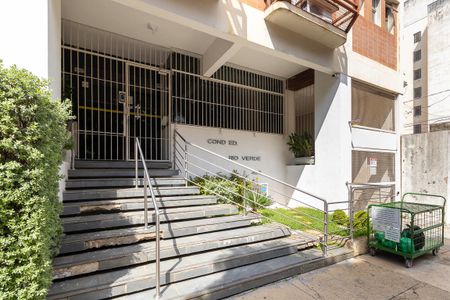 Studio à venda com 47m², 1 quarto e 1 vaga Studio à venda com 47m², 1 quarto e 1 vagaFachada