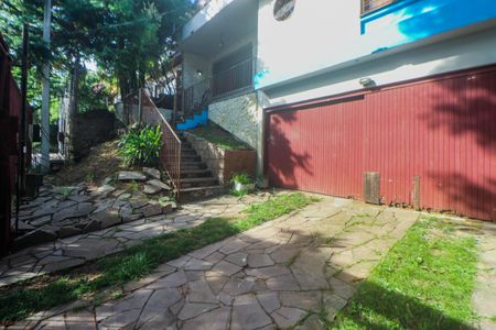 Casa à venda com 428m², 4 quartos e 2 vagas Casa à venda com 428m², 4 quartos e 2 vagasPátio