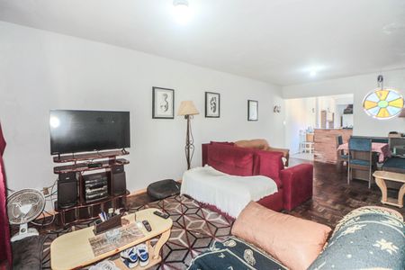 Casa à venda com 428m², 4 quartos e 2 vagas Casa à venda com 428m², 4 quartos e 2 vagasSala