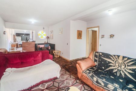 Casa à venda com 428m², 4 quartos e 2 vagas Casa à venda com 428m², 4 quartos e 2 vagasSala