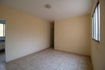 Apartamento para alugar com 70m², 2 quartos e 1 vaga Apartamento para alugar com 70m², 2 quartos e 1 vagaSala