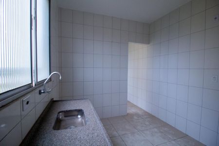 Apartamento para alugar com 70m², 2 quartos e 1 vaga Apartamento para alugar com 70m², 2 quartos e 1 vagaCozinha