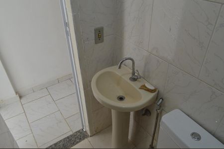 Casa de condomínio à venda com 120m², 3 quartos e 1 vaga Casa de condomínio à venda com 120m², 3 quartos e 1 vagaBanheiro