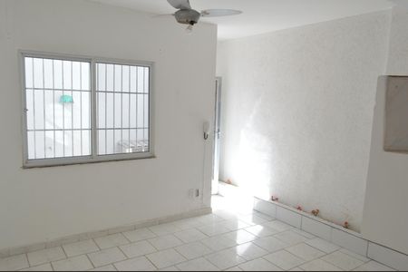 Casa de condomínio à venda com 120m², 3 quartos e 1 vaga Casa de condomínio à venda com 120m², 3 quartos e 1 vagaSala