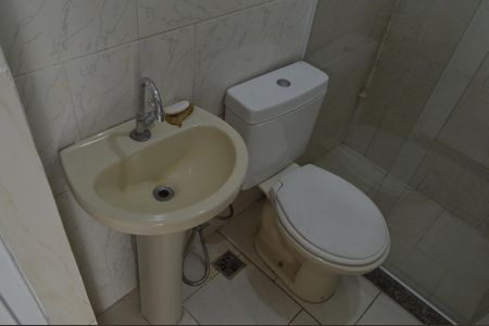 Casa de condomínio à venda com 120m², 3 quartos e 1 vaga Casa de condomínio à venda com 120m², 3 quartos e 1 vagaBanheiro