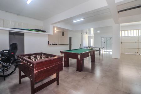 Casa à venda com 356m², 4 quartos e 3 vagas Casa à venda com 356m², 4 quartos e 3 vagasÁrea comum