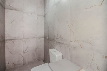 Casa à venda com 356m², 4 quartos e 3 vagas Casa à venda com 356m², 4 quartos e 3 vagasLavabo da Sala