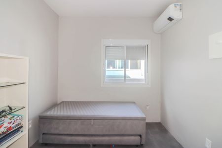 Casa à venda com 356m², 4 quartos e 3 vagas Casa à venda com 356m², 4 quartos e 3 vagasQuarto 2