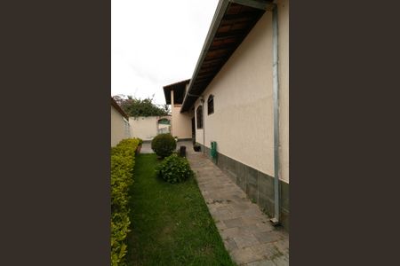 Casa de condomínio à venda com 625m², 5 quartos e 4 vagas Casa de condomínio à venda com 625m², 5 quartos e 4 vagasÁrea Externa