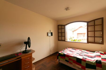 Casa de condomínio à venda com 625m², 5 quartos e 4 vagas Casa de condomínio à venda com 625m², 5 quartos e 4 vagasSala de Jantar