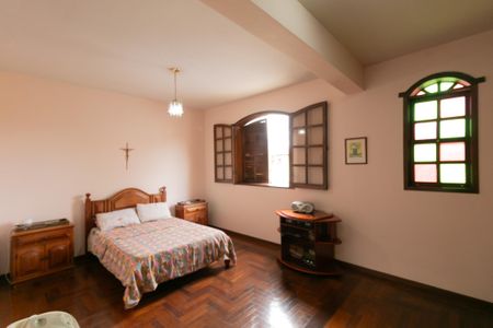 Casa de condomínio à venda com 625m², 5 quartos e 4 vagas Casa de condomínio à venda com 625m², 5 quartos e 4 vagasSuite 1