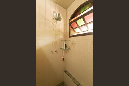 Casa de condomínio à venda com 625m², 5 quartos e 4 vagas Casa de condomínio à venda com 625m², 5 quartos e 4 vagasBanheiro Social