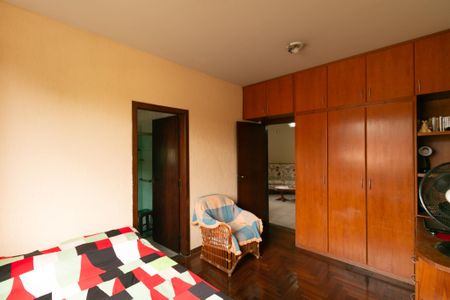 Casa de condomínio à venda com 625m², 5 quartos e 4 vagas Casa de condomínio à venda com 625m², 5 quartos e 4 vagasSuite 2