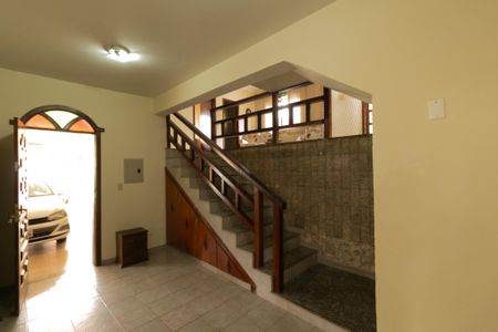 Casa de condomínio à venda com 625m², 5 quartos e 4 vagas Casa de condomínio à venda com 625m², 5 quartos e 4 vagasEntrada pela Garagem