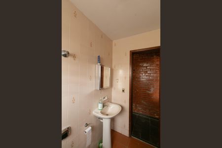 Casa de condomínio à venda com 625m², 5 quartos e 4 vagas Casa de condomínio à venda com 625m², 5 quartos e 4 vagasBanheiro Escritório