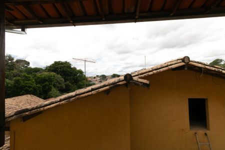 Casa de condomínio à venda com 625m², 5 quartos e 4 vagas Casa de condomínio à venda com 625m², 5 quartos e 4 vagasVista do Quarto 2