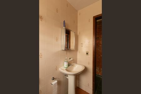 Casa de condomínio à venda com 625m², 5 quartos e 4 vagas Casa de condomínio à venda com 625m², 5 quartos e 4 vagasBanheiro Escritório