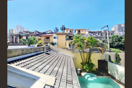 Casa à venda com 585m², 4 quartos e 4 vagas Casa à venda com 585m², 4 quartos e 4 vagasVista da Suíte 3 e Suíte 4