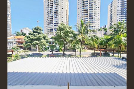 Casa à venda com 585m², 4 quartos e 4 vagas Casa à venda com 585m², 4 quartos e 4 vagasVista da Suíte 1 e Suíte 2