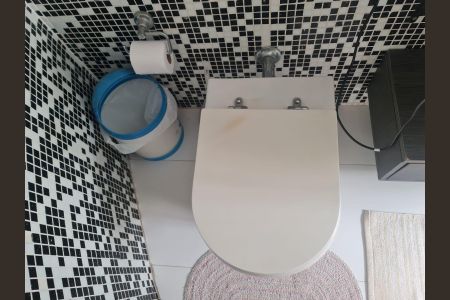 Casa à venda com 585m², 4 quartos e 4 vagas Casa à venda com 585m², 4 quartos e 4 vagasBanheiro da Suíte 3