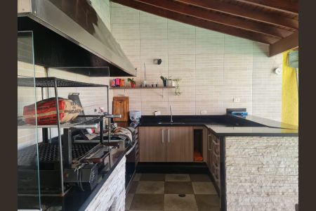 Casa à venda com 585m², 4 quartos e 4 vagas Casa à venda com 585m², 4 quartos e 4 vagasChurrasqueira e Piscina