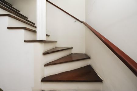 Casa à venda com 97m², 3 quartos e 2 vagas Casa à venda com 97m², 3 quartos e 2 vagasSala - acesso aos quartos