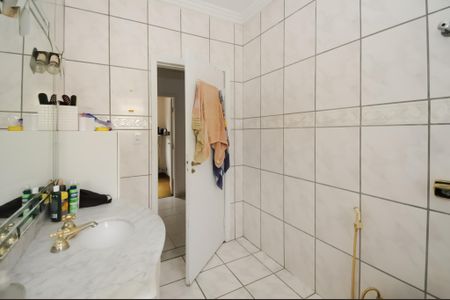 Casa à venda com 97m², 3 quartos e 2 vagas Casa à venda com 97m², 3 quartos e 2 vagasBanheiro Social